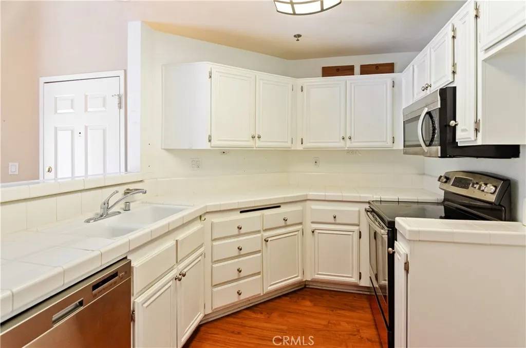 Oak Park, CA 91377,653 Oak Run Trail #TL402