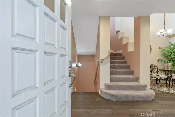 Newbury Park, CA 91320,1072 Mountain Oak Place