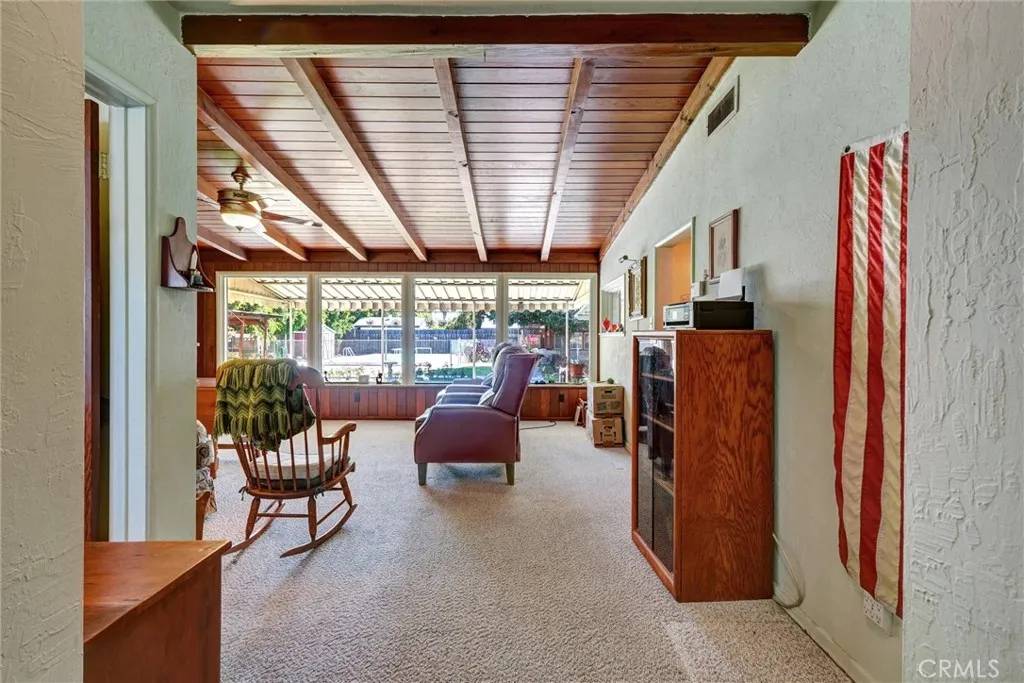 Van Nuys, CA 91406,15432 Lull Street