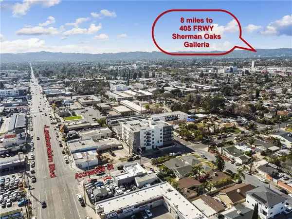 North Hollywood, CA 91606,11714 Archwood Street #406