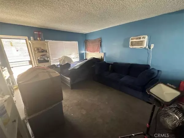 San Fernando, CA 91340,14317 Fox Street