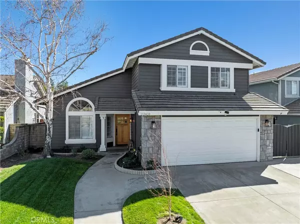 22408 Oxford Lane, Saugus, CA 91350