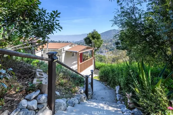 Los Angeles, CA 90068,3112 Goodview Trail