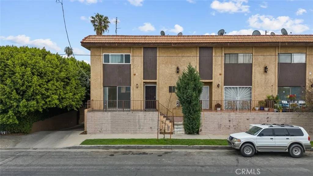 13861 Vanowen Street #4, Van Nuys, CA 91405
