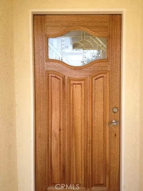 Northridge, CA 91324,19057 Gledhill Street