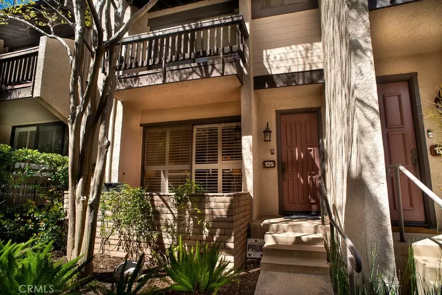 5711 Owensmouth Avenue #125, Woodland Hills, CA 91367