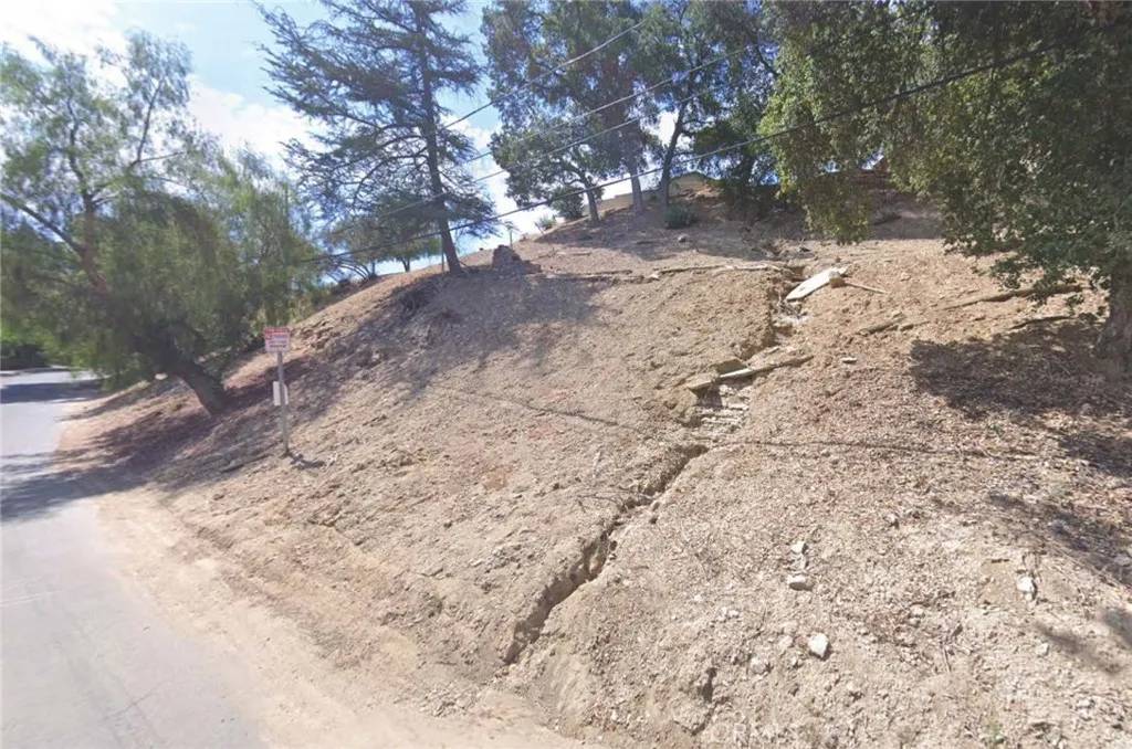 Woodland Hills, CA 91364,4459 Ensenada