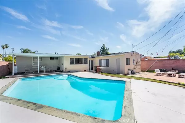 Panorama City, CA 91402,8515 Mammoth Avenue