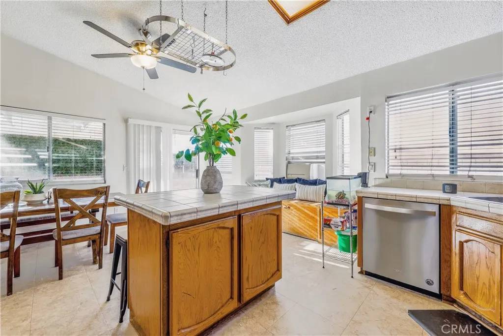 Palmdale, CA 93550,3503 Apollo Avenue