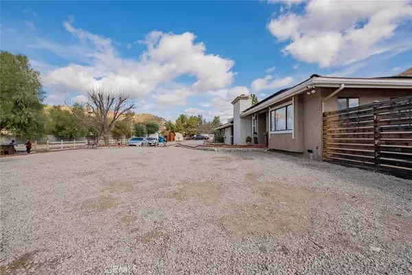 Canyon Country, CA 91351,16628 Bermejo Street