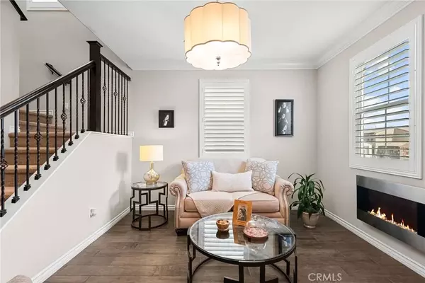 Valencia, CA 91354,29076 Via Patina