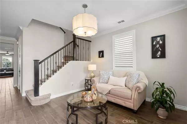 Valencia, CA 91354,29076 Via Patina