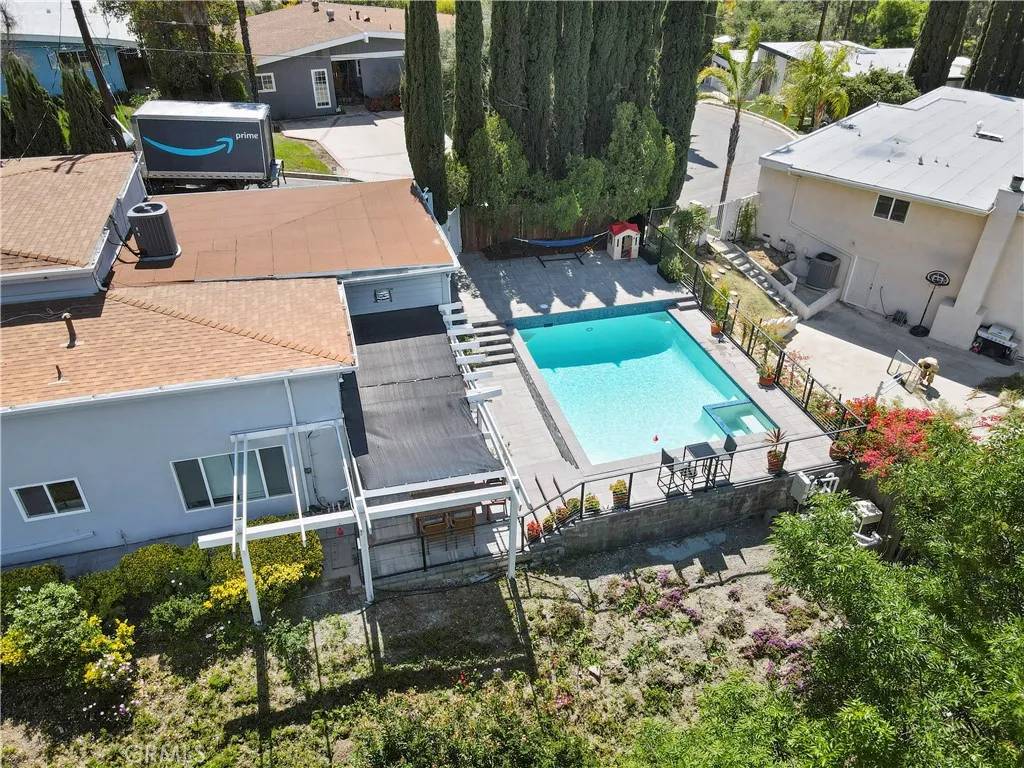 Woodland Hills, CA 91364,23127 Cass Avenue