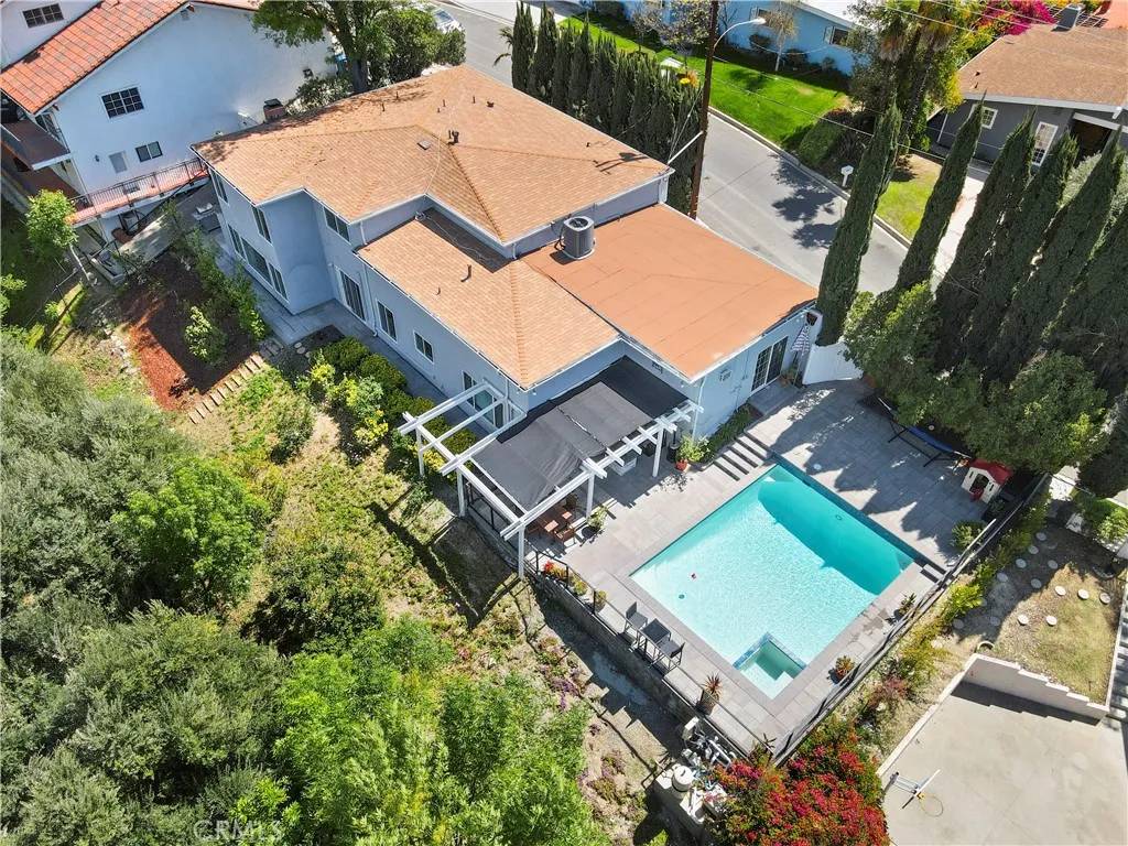Woodland Hills, CA 91364,23127 Cass Avenue