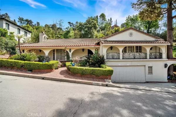 Los Angeles, CA 90068,2720 Outpost Drive