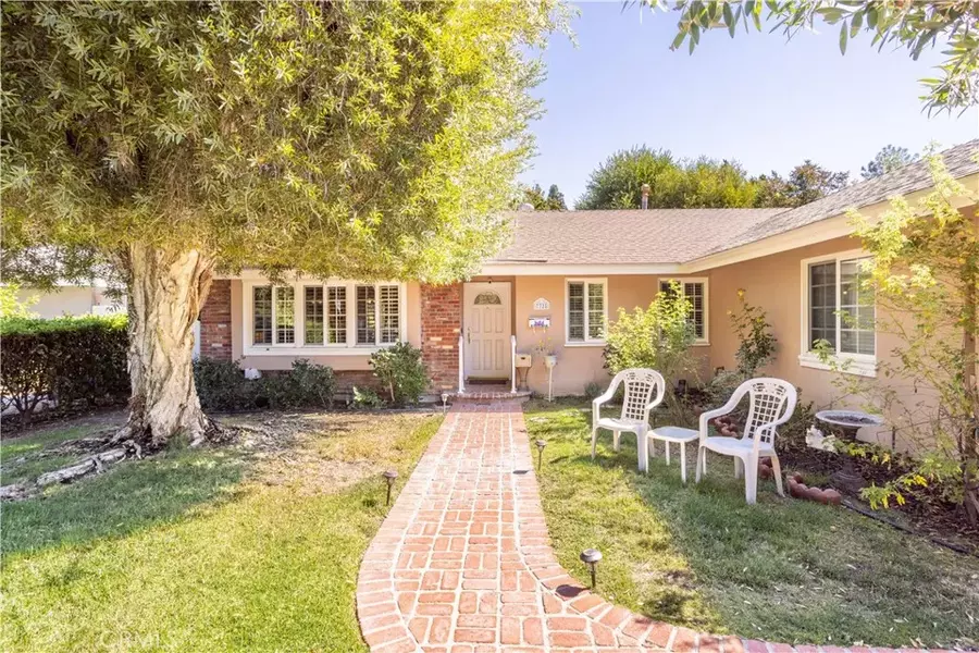 7328 Capistrano Avenue, West Hills, CA 91307