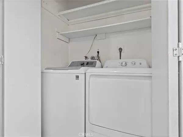 Lake Balboa, CA 91406,16743 Vanowen Street