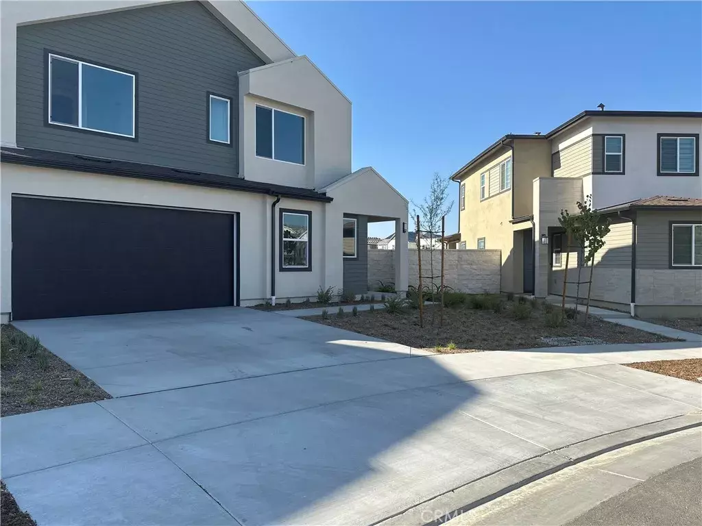 Valencia, CA 91381,27824 Marquee Drive