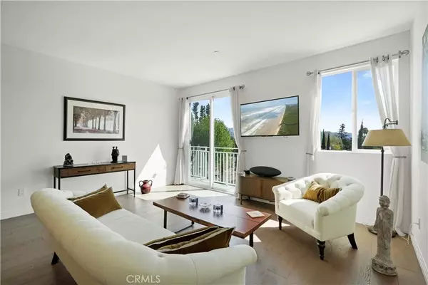5818 Whitsett Avenue #PH4, Valley Village, CA 91607