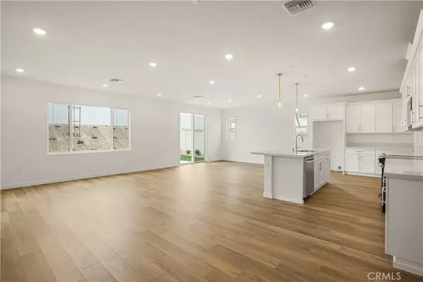 Lancaster, CA 93536,5546 W Avenue K-13
