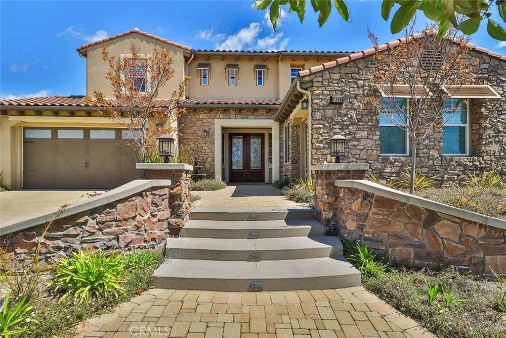 Moorpark, CA 93021,7320 Rocky Top Circle