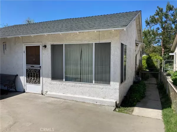 Newhall, CA 91321,25253 De Wolfe