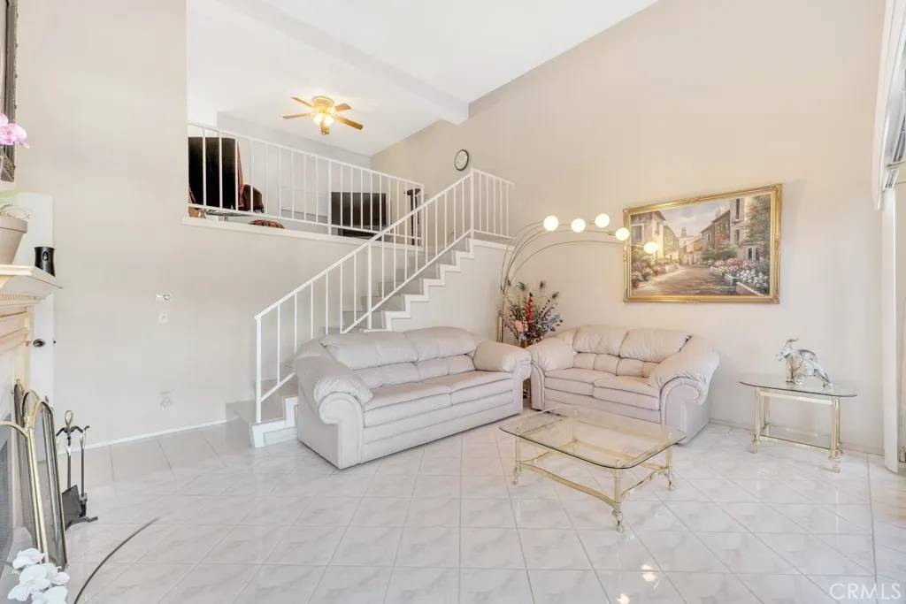10480 Sunland Boulevard #16, Sunland, CA 91040