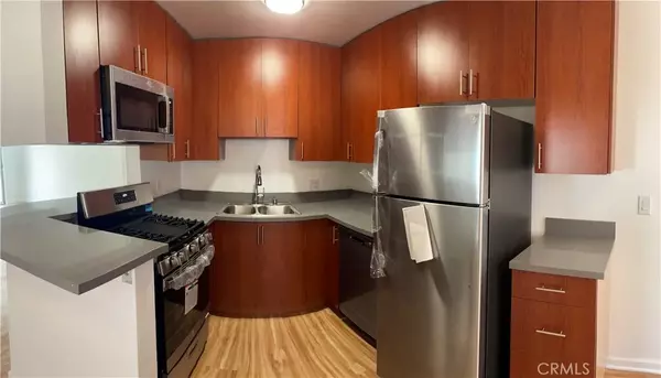 Burbank, CA 91502,272 W Tujunga Avenue