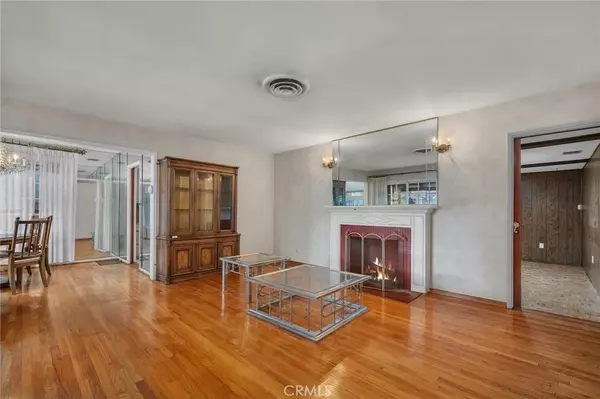 Valley Village, CA 91607,5625 Saint Clair Avenue