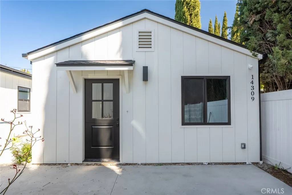 14309 Califa Street, Sherman Oaks, CA 91401