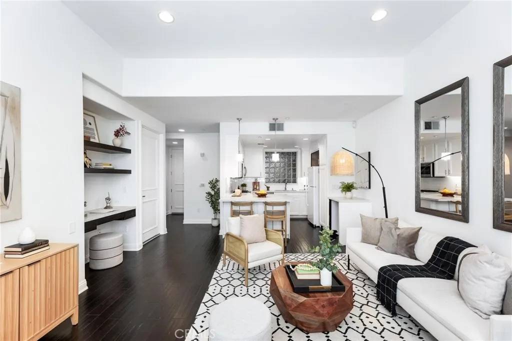 2125 S Bentley Avenue #108, Los Angeles, CA 90025