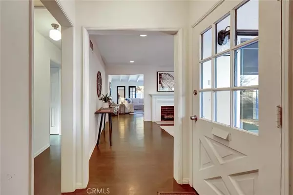 Valley Village, CA 91607,12819 Morrison Street