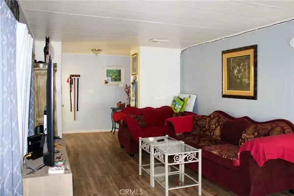 Rosamond, CA 93560,3300 15th West #109