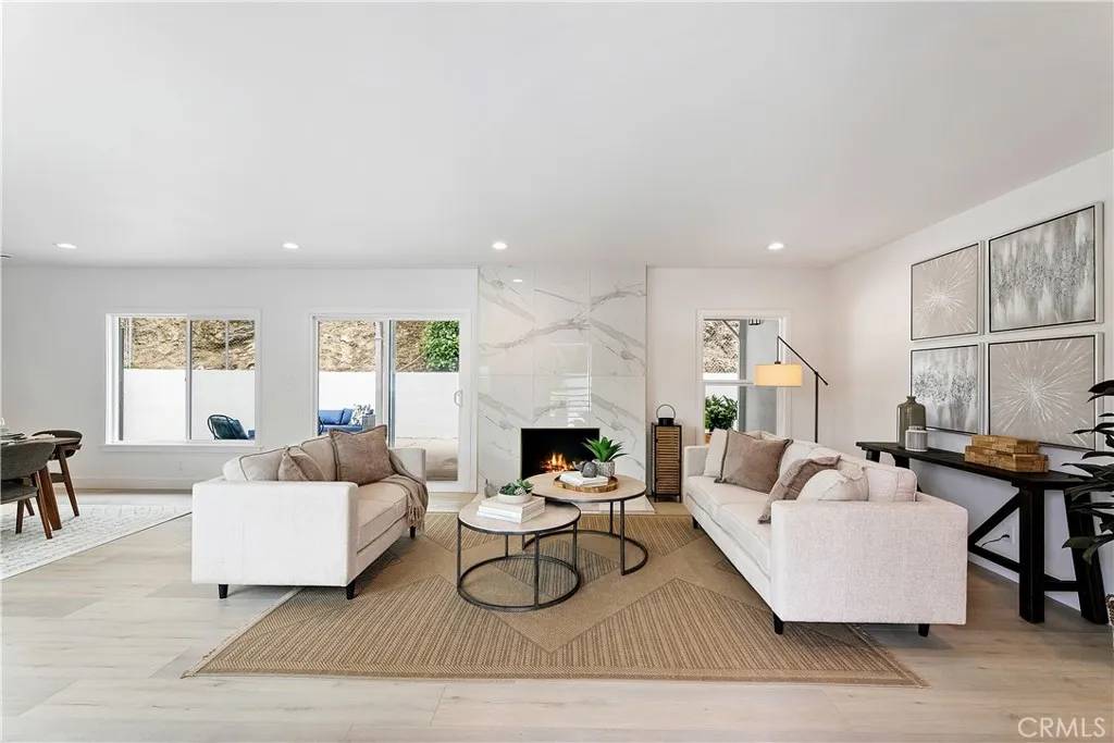 Sherman Oaks, CA 91423,3900 Benedict Canyon Drive