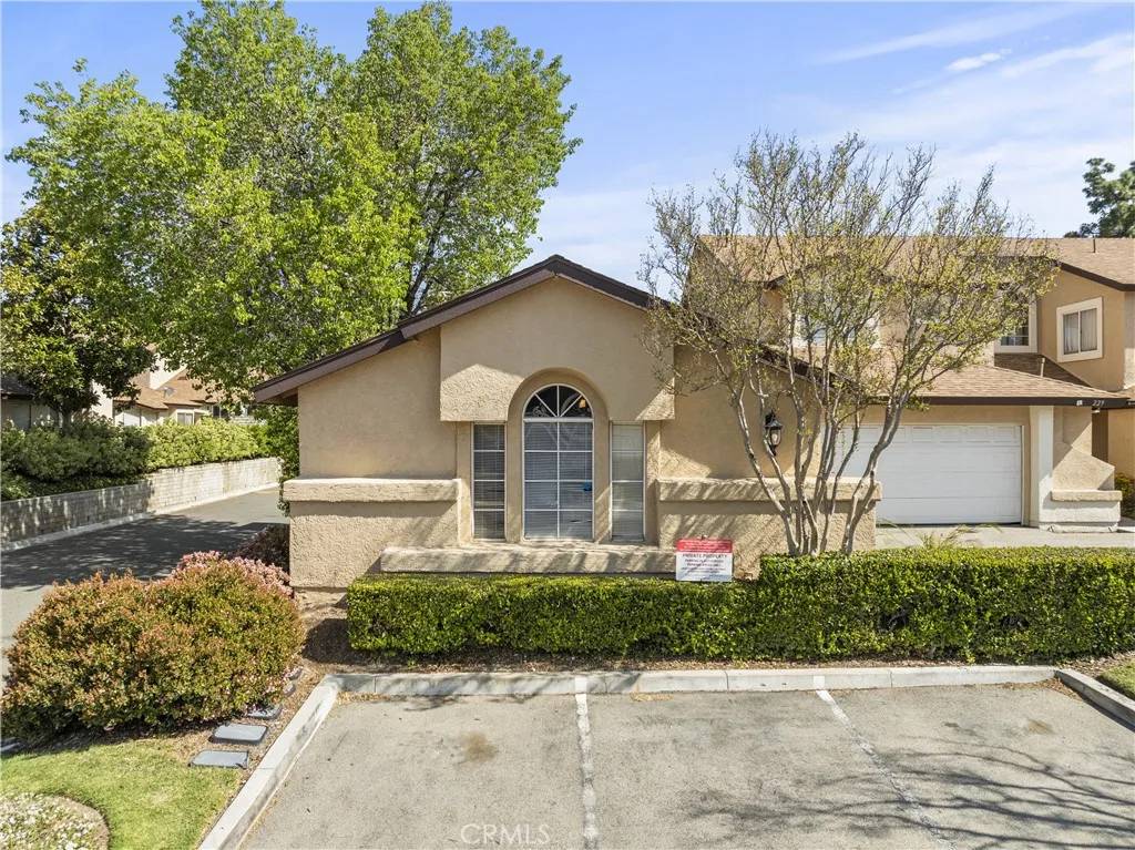 Saugus, CA 91390,22905 Banyan Place #230