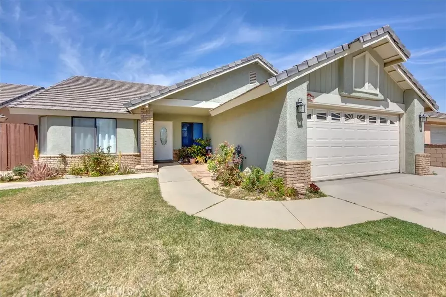 811 E Avenue J6, Lancaster, CA 93535