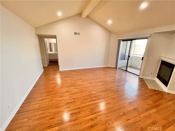 Sylmar, CA 91342,13825 Beaver Street #60