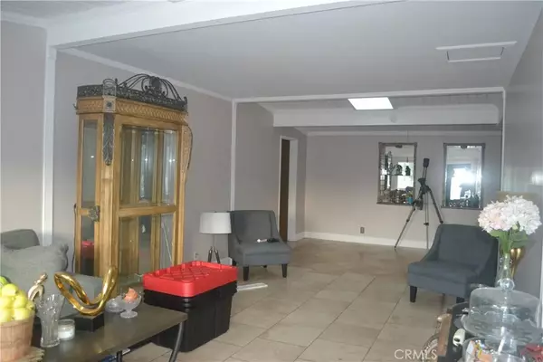 Panorama City, CA 91402,13962 Stagg Street