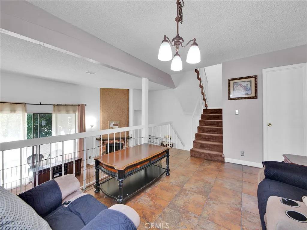 Reseda, CA 91335,18425 Saticoy Street #1