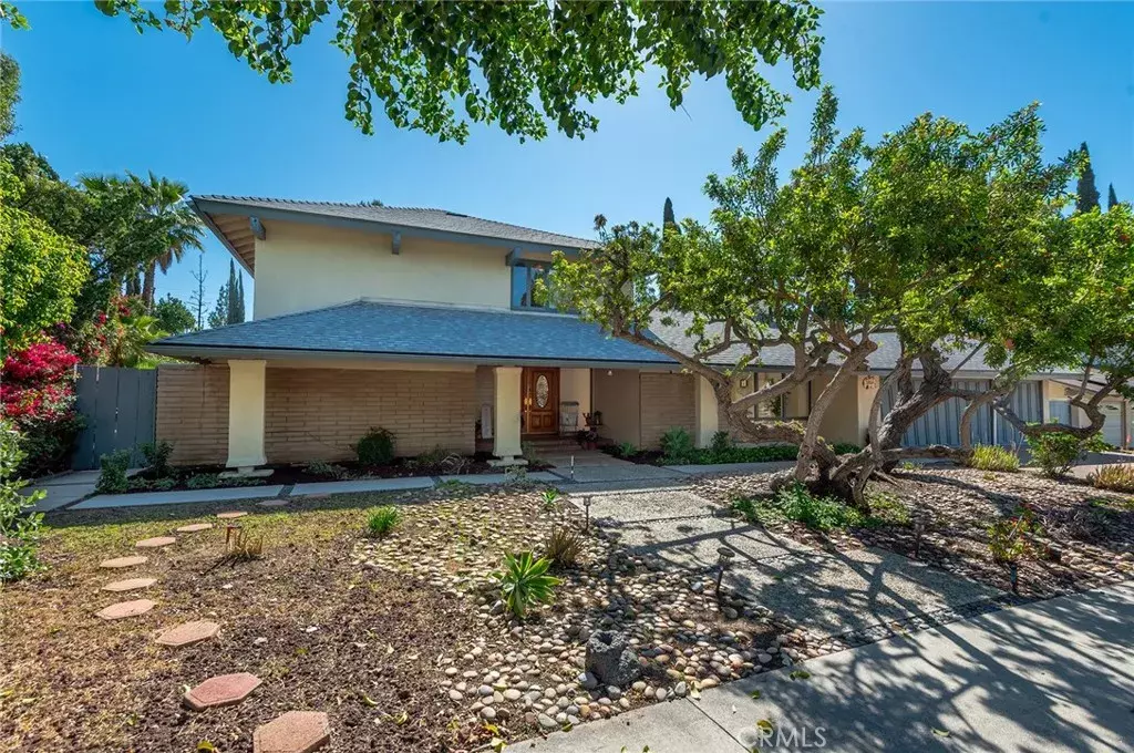 Porter Ranch, CA 91326,10824 Crebs Avenue