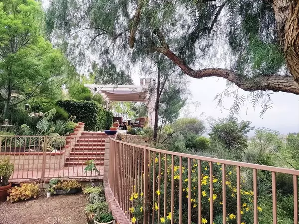 Saugus, CA 91350,22000 Jodi Place