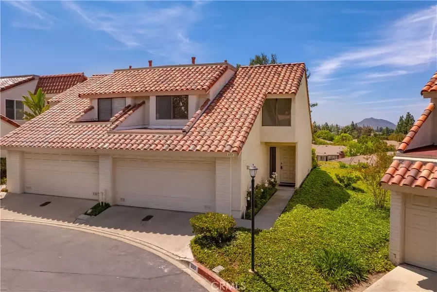 659 Valley Oak Lane, Newbury Park, CA 91320