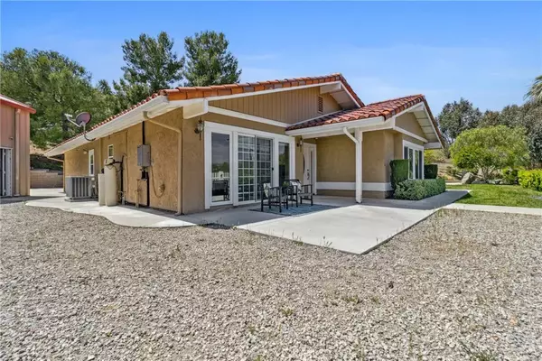 Castaic, CA 91384,30120 Hasley Canyon Road