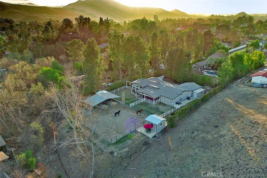 5524 Fairview Place, Agoura Hills, CA 91301
