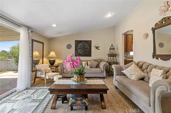 Canyon Country, CA 91351,18938 Delight St.