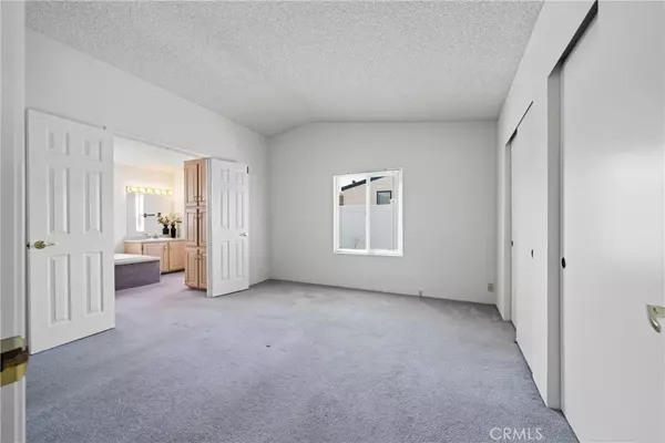 Tehachapi, CA 93561,600 S Dennison #112