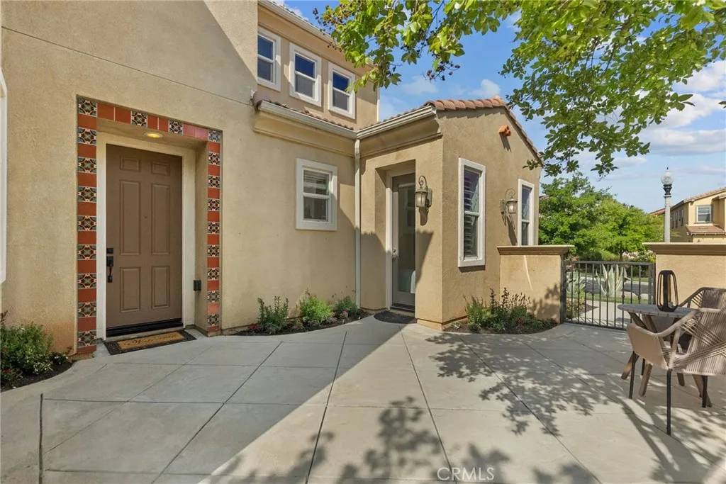Valencia, CA 91354,28629 Stonegate Court