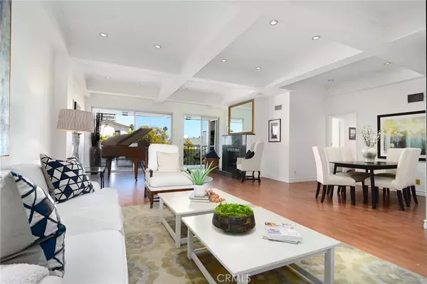 Beverly Hills, CA 90210,321 N Oakhurst Drive #501