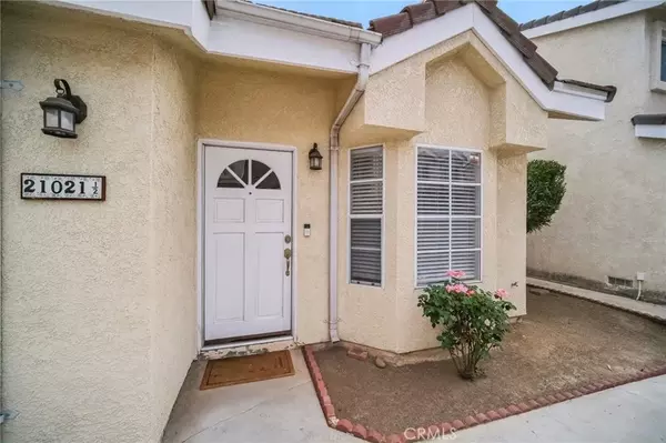 21021 Gault Street #9, Canoga Park, CA 91303