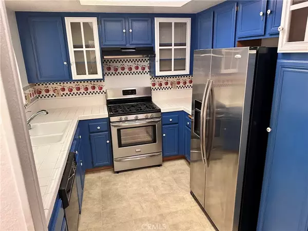 Stevenson Ranch, CA 91381,25214 Steinbeck Avenue #H